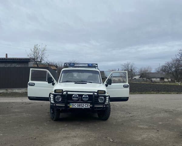 Білий ВАЗ 2121 Нива, об'ємом двигуна 1.6 л та пробігом 30 тис. км за 2600 $, фото 11 на Automoto.ua