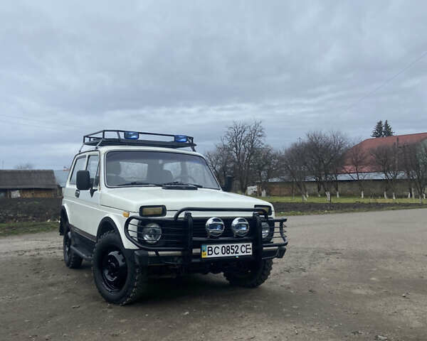 Білий ВАЗ 2121 Нива, об'ємом двигуна 1.6 л та пробігом 30 тис. км за 2600 $, фото 1 на Automoto.ua