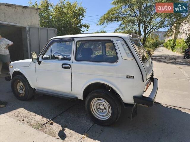 Білий ВАЗ 2121 Нива, об'ємом двигуна 1.6 л та пробігом 60 тис. км за 1800 $, фото 3 на Automoto.ua