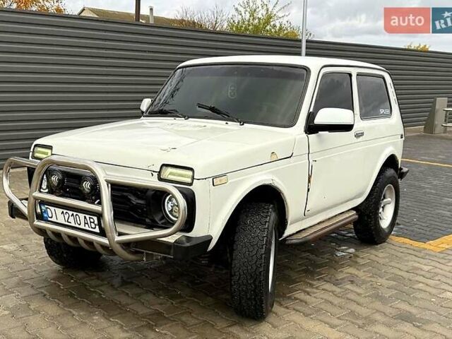 Білий ВАЗ 2121 Нива, об'ємом двигуна 1.6 л та пробігом 100 тис. км за 2600 $, фото 4 на Automoto.ua