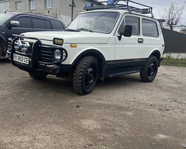 Білий ВАЗ 2121 Нива, об'ємом двигуна 1.6 л та пробігом 30 тис. км за 2600 $, фото 2 на Automoto.ua