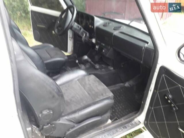 Білий ВАЗ 2121 Нива, об'ємом двигуна 1.6 л та пробігом 200 тис. км за 3050 $, фото 9 на Automoto.ua