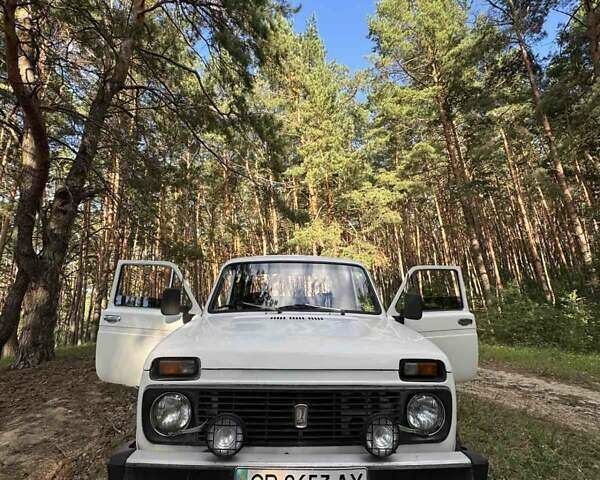 Белый ВАЗ 2121 Нива, объемом двигателя 1.6 л и пробегом 360 тыс. км за 2800 $, фото 13 на Automoto.ua
