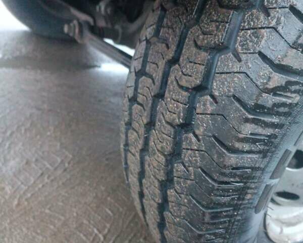 Белый ВАЗ 2121 Нива, объемом двигателя 1.6 л и пробегом 250 тыс. км за 1500 $, фото 1 на Automoto.ua