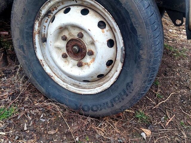 Белый ВАЗ 2121 Нива, объемом двигателя 2 л и пробегом 888 тыс. км за 1300 $, фото 3 на Automoto.ua