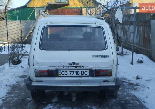 Білий ВАЗ 2121 Нива, об'ємом двигуна 1.57 л та пробігом 110 тис. км за 1800 $, фото 4 на Automoto.ua