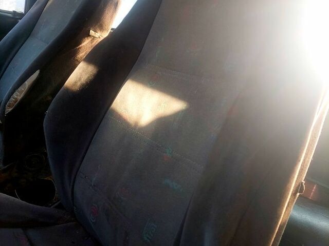 Белый ВАЗ 2121 Нива, объемом двигателя 2 л и пробегом 888 тыс. км за 1300 $, фото 2 на Automoto.ua