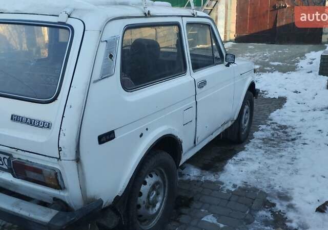 Білий ВАЗ 2121 Нива, об'ємом двигуна 1.57 л та пробігом 110 тис. км за 1800 $, фото 3 на Automoto.ua