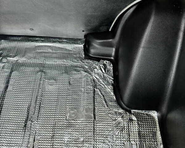 Белый ВАЗ 2121 Нива, объемом двигателя 1.6 л и пробегом 5 тыс. км за 2300 $, фото 10 на Automoto.ua