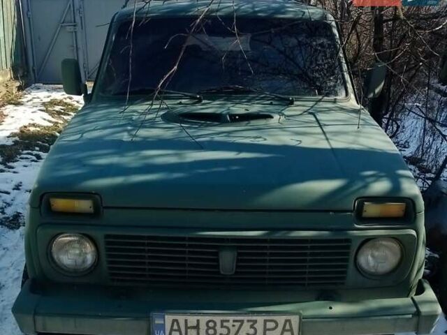 Белый ВАЗ 2121 Нива, объемом двигателя 1.7 л и пробегом 235 тыс. км за 1151 $, фото 3 на Automoto.ua