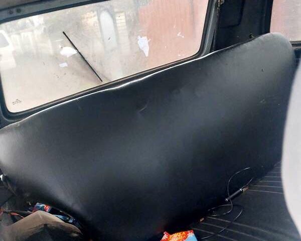 Белый ВАЗ 2121 Нива, объемом двигателя 1.57 л и пробегом 100 тыс. км за 1350 $, фото 3 на Automoto.ua