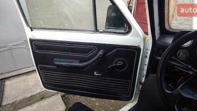 Белый ВАЗ 2121 Нива, объемом двигателя 1.57 л и пробегом 1 тыс. км за 2850 $, фото 1 на Automoto.ua