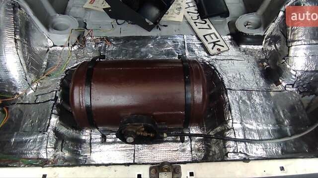 Белый ВАЗ 2121 Нива, объемом двигателя 1.57 л и пробегом 1 тыс. км за 2850 $, фото 6 на Automoto.ua