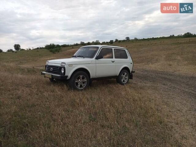 Білий ВАЗ 2121 Нива, об'ємом двигуна 1.7 л та пробігом 100 тис. км за 3600 $, фото 10 на Automoto.ua