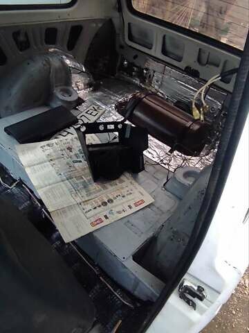 Белый ВАЗ 2121 Нива, объемом двигателя 1.57 л и пробегом 1 тыс. км за 2850 $, фото 11 на Automoto.ua