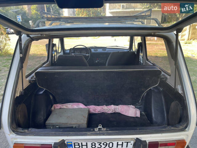 Білий ВАЗ 2121 Нива, об'ємом двигуна 1.6 л та пробігом 55 тис. км за 2000 $, фото 8 на Automoto.ua
