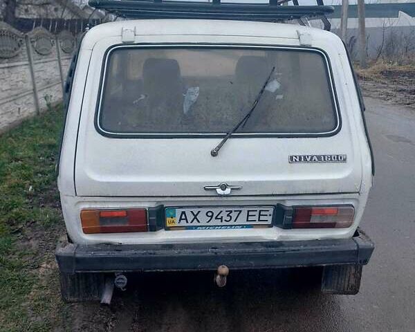 Белый ВАЗ 2121 Нива, объемом двигателя 1.57 л и пробегом 100 тыс. км за 1350 $, фото 4 на Automoto.ua