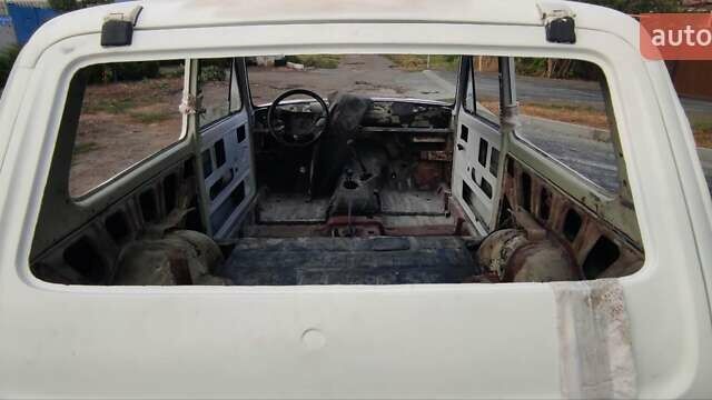 Белый ВАЗ 2121 Нива, объемом двигателя 1.57 л и пробегом 1 тыс. км за 2850 $, фото 26 на Automoto.ua