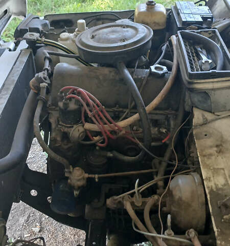 Белый ВАЗ 2121 Нива, объемом двигателя 1.6 л и пробегом 106 тыс. км за 2800 $, фото 11 на Automoto.ua