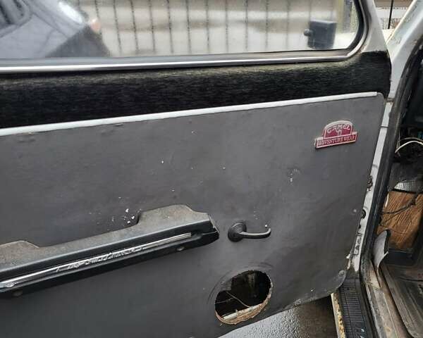 Білий ВАЗ 2121 Нива, об'ємом двигуна 1.6 л та пробігом 1 тис. км за 1450 $, фото 7 на Automoto.ua