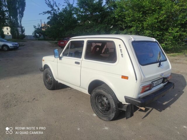 Белый ВАЗ 2121, объемом двигателя 1.6 л и пробегом 150 тыс. км за 150000 $, фото 11 на Automoto.ua