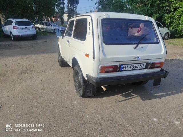 Белый ВАЗ 2121, объемом двигателя 1.6 л и пробегом 150 тыс. км за 150000 $, фото 7 на Automoto.ua