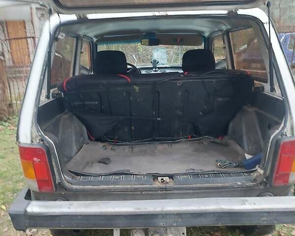 Білий ВАЗ 2121 Нива, об'ємом двигуна 1.57 л та пробігом 69 тис. км за 1700 $, фото 4 на Automoto.ua