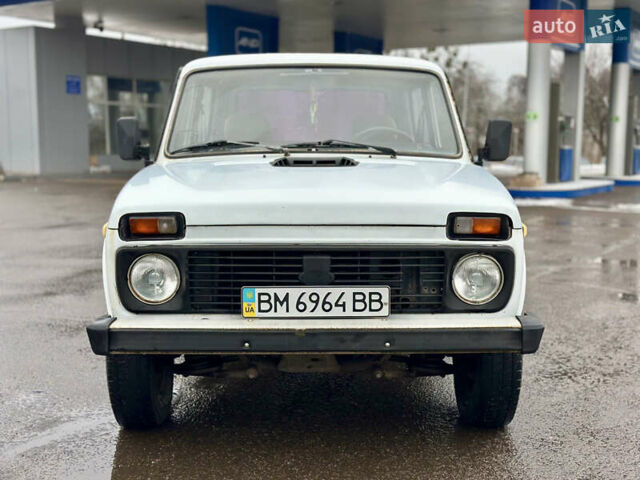 Белый ВАЗ 2121 Нива, объемом двигателя 1.57 л и пробегом 145 тыс. км за 1650 $, фото 2 на Automoto.ua