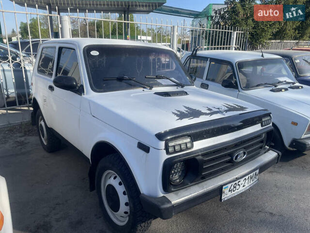 Білий ВАЗ 2121 Нива, об'ємом двигуна 0 л та пробігом 100 тис. км за 2100 $, фото 2 на Automoto.ua