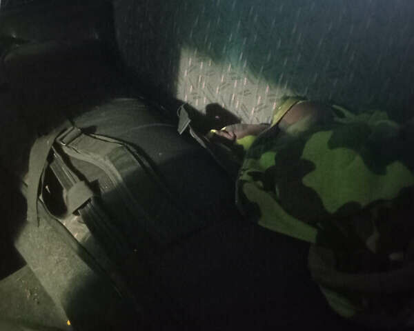 Белый ВАЗ 2121 Нива, объемом двигателя 1.6 л и пробегом 100 тыс. км за 3000 $, фото 13 на Automoto.ua