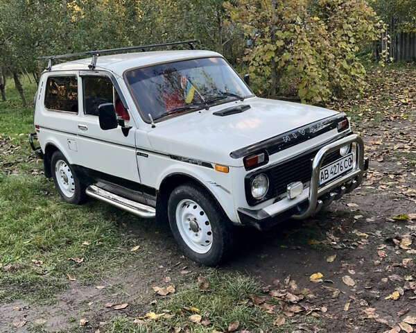 Білий ВАЗ 2121 Нива, об'ємом двигуна 1.6 л та пробігом 170 тис. км за 3200 $, фото 4 на Automoto.ua