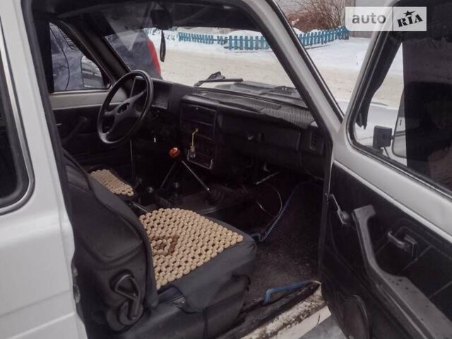 Білий ВАЗ 2121 Нива, об'ємом двигуна 0 л та пробігом 312 тис. км за 3200 $, фото 2 на Automoto.ua