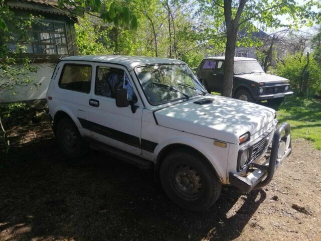Белый ВАЗ 2121, объемом двигателя 1.7 л и пробегом 1 тыс. км за 1500 $, фото 1 на Automoto.ua