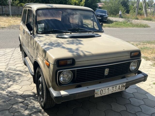 Бежевый ВАЗ 2121, объемом двигателя 1.6 л и пробегом 150 тыс. км за 1600 $, фото 1 на Automoto.ua