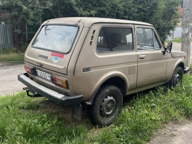 Бежевый ВАЗ 2121, объемом двигателя 1.6 л и пробегом 234 тыс. км за 1500 $, фото 2 на Automoto.ua