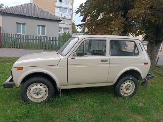Бежевый ВАЗ 2121 Нива, объемом двигателя 0 л и пробегом 93 тыс. км за 2500 $, фото 1 на Automoto.ua