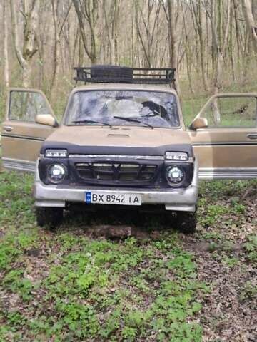 Бежевий ВАЗ 2121 Нива, об'ємом двигуна 1.57 л та пробігом 150 тис. км за 1600 $, фото 2 на Automoto.ua