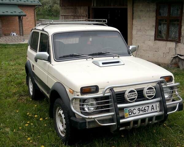 Бежевый ВАЗ 2121 Нива, объемом двигателя 1.6 л и пробегом 50 тыс. км за 1500 $, фото 3 на Automoto.ua
