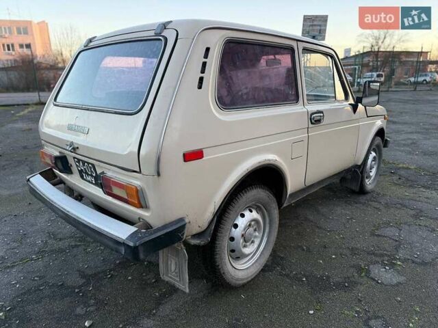 Бежевий ВАЗ 2121 Нива, об'ємом двигуна 1.6 л та пробігом 20 тис. км за 1750 $, фото 7 на Automoto.ua