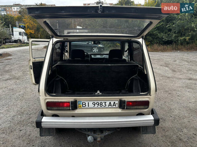 Бежевий ВАЗ 2121 Нива, об'ємом двигуна 1.6 л та пробігом 64 тис. км за 2550 $, фото 19 на Automoto.ua