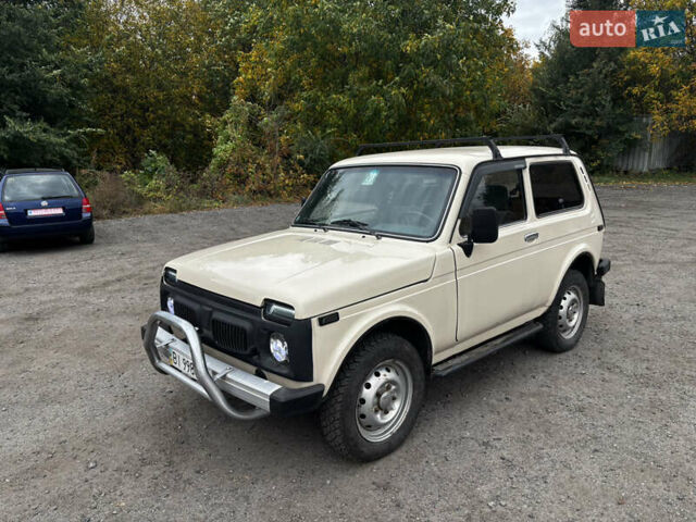 Бежевий ВАЗ 2121 Нива, об'ємом двигуна 1.6 л та пробігом 64 тис. км за 2550 $, фото 2 на Automoto.ua