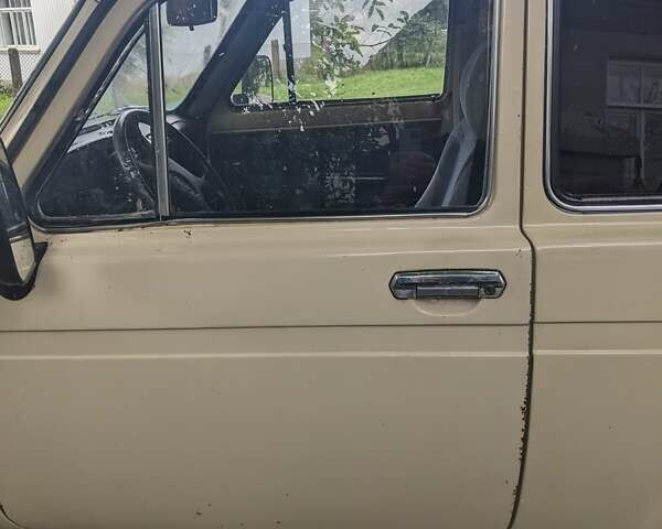 Бежевый ВАЗ 2121 Нива, объемом двигателя 1.59 л и пробегом 102 тыс. км за 3500 $, фото 5 на Automoto.ua