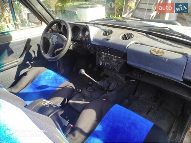 Бежевый ВАЗ 2121 Нива, объемом двигателя 1.6 л и пробегом 300 тыс. км за 1536 $, фото 2 на Automoto.ua