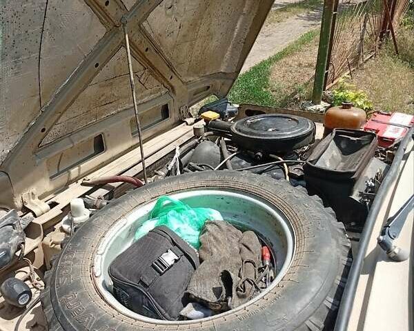 Бежевый ВАЗ 2121 Нива, объемом двигателя 1.57 л и пробегом 20 тыс. км за 2100 $, фото 1 на Automoto.ua