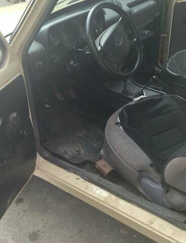 Бежевый ВАЗ 2121 Нива, объемом двигателя 1.6 л и пробегом 53 тыс. км за 2500 $, фото 1 на Automoto.ua