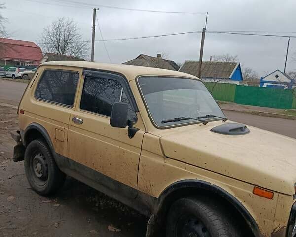 Бежевий ВАЗ 2121 Нива, об'ємом двигуна 1.6 л та пробігом 564 тис. км за 1200 $, фото 1 на Automoto.ua