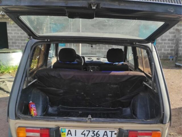 Бежевый ВАЗ 2121 Нива, объемом двигателя 1.6 л и пробегом 300 тыс. км за 1536 $, фото 4 на Automoto.ua