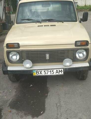 Бежевый ВАЗ 2121 Нива, объемом двигателя 1.6 л и пробегом 53 тыс. км за 2500 $, фото 3 на Automoto.ua
