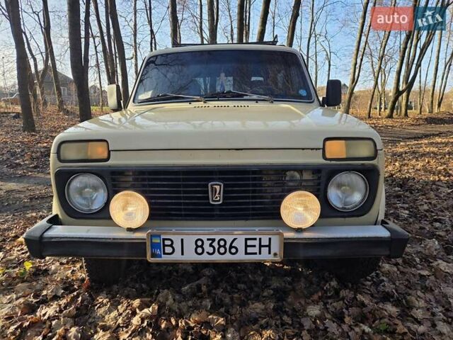 Бежевий ВАЗ 2121 Нива, об'ємом двигуна 1.57 л та пробігом 300 тис. км за 2500 $, фото 13 на Automoto.ua