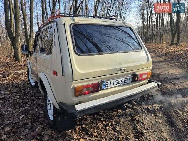 Бежевий ВАЗ 2121 Нива, об'ємом двигуна 1.57 л та пробігом 300 тис. км за 2500 $, фото 7 на Automoto.ua